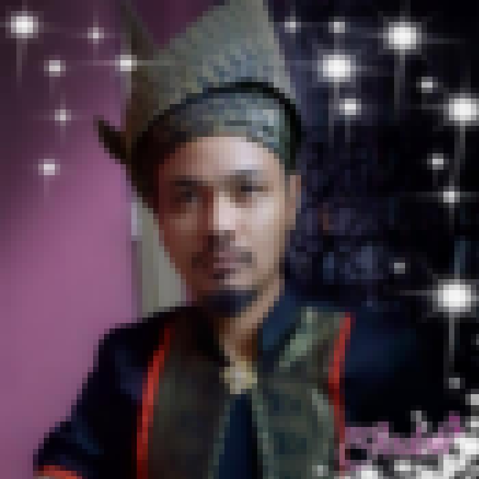 alongchaq